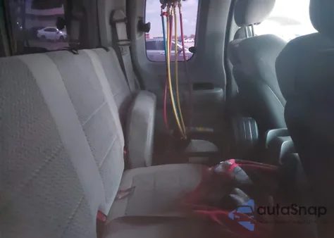 2001 Ford F-150 Lariat/Xl/Xlt from USA, damaged, VIN 1FTRX17W71NB44992